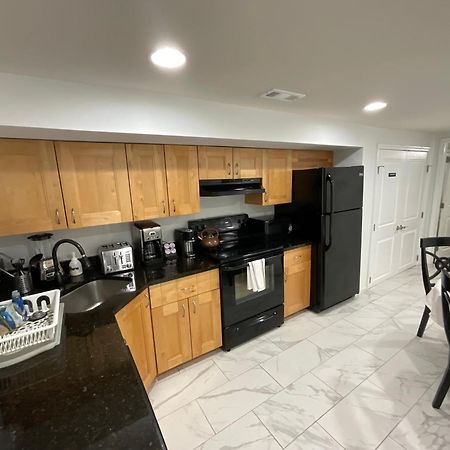 Lovely Remodeled 2Bdrm Basement Home Washington Extérieur photo