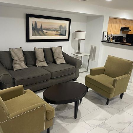 Lovely Remodeled 2Bdrm Basement Home Washington Extérieur photo