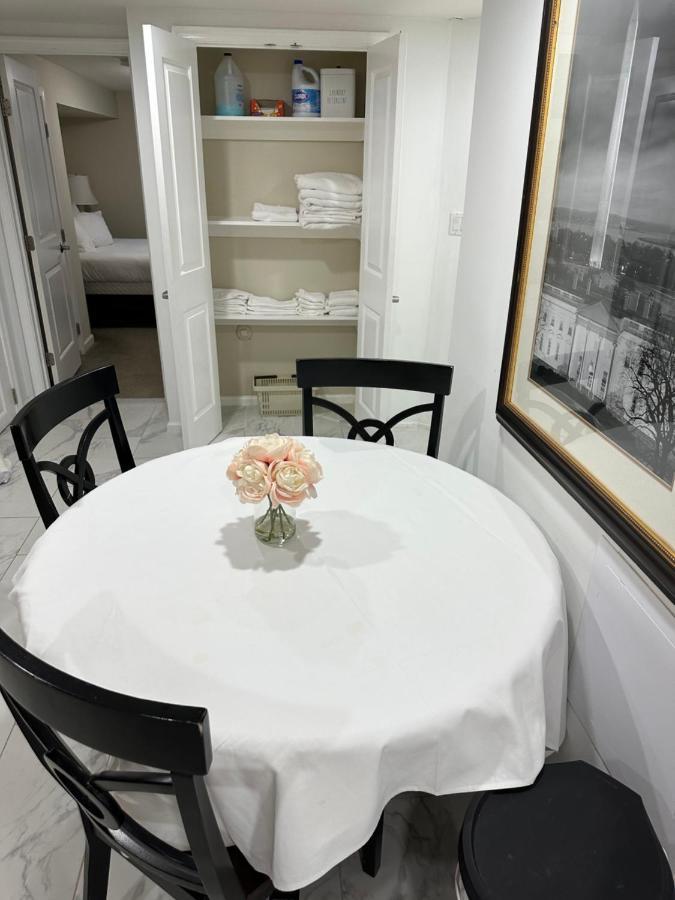 Lovely Remodeled 2Bdrm Basement Home Washington Extérieur photo