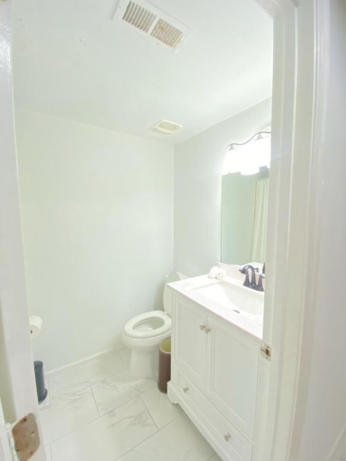 Lovely Remodeled 2Bdrm Basement Home Washington Extérieur photo
