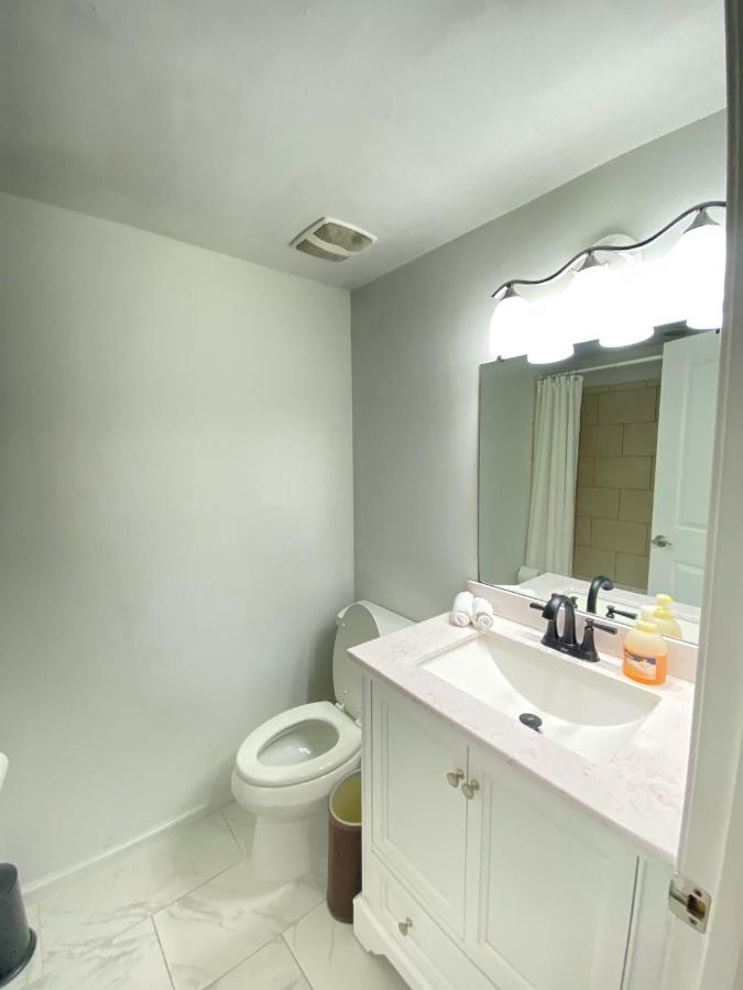 Lovely Remodeled 2Bdrm Basement Home Washington Extérieur photo
