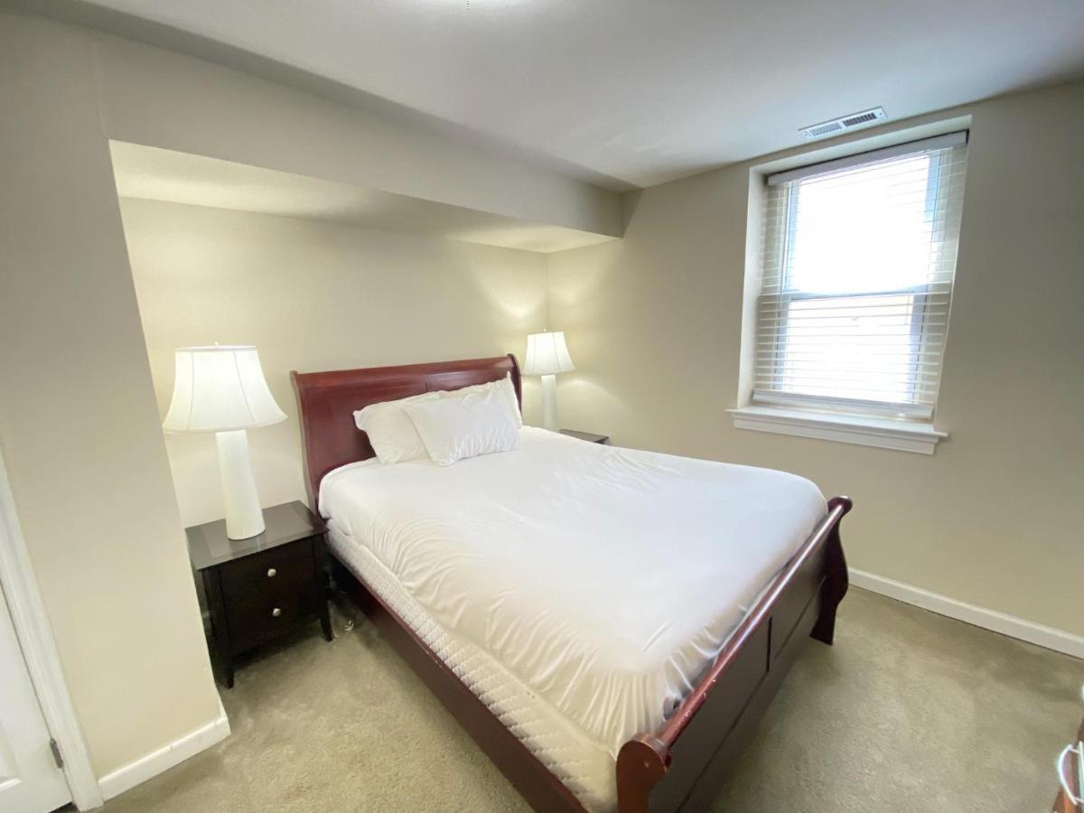Lovely Remodeled 2Bdrm Basement Home Washington Extérieur photo