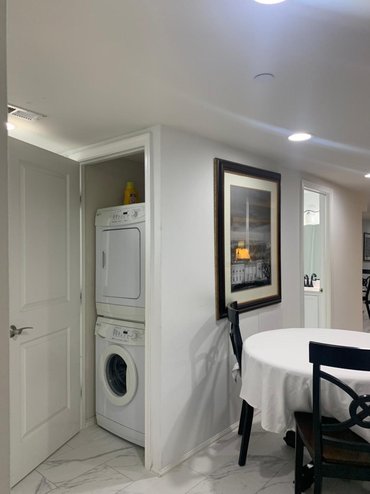 Lovely Remodeled 2Bdrm Basement Home Washington Extérieur photo