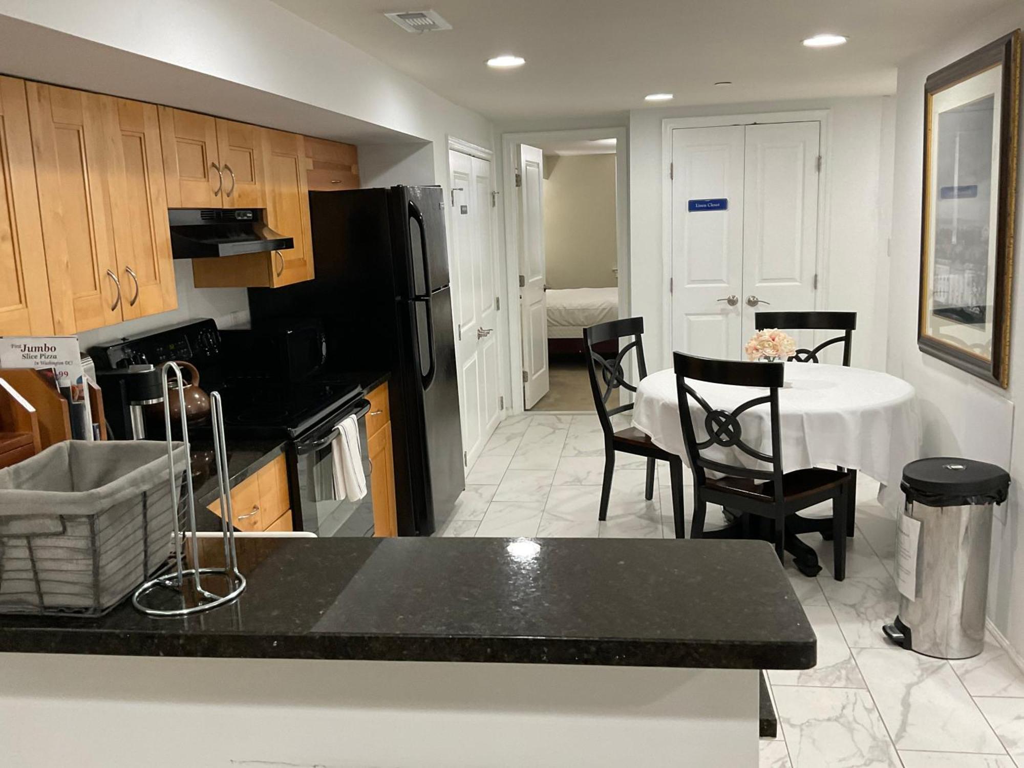 Lovely Remodeled 2Bdrm Basement Home Washington Extérieur photo